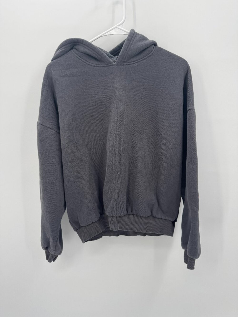 Edikted Fleece Lined Sherpa Hooded Pullover Hoodie Size Medium Charcoal Pink Bow